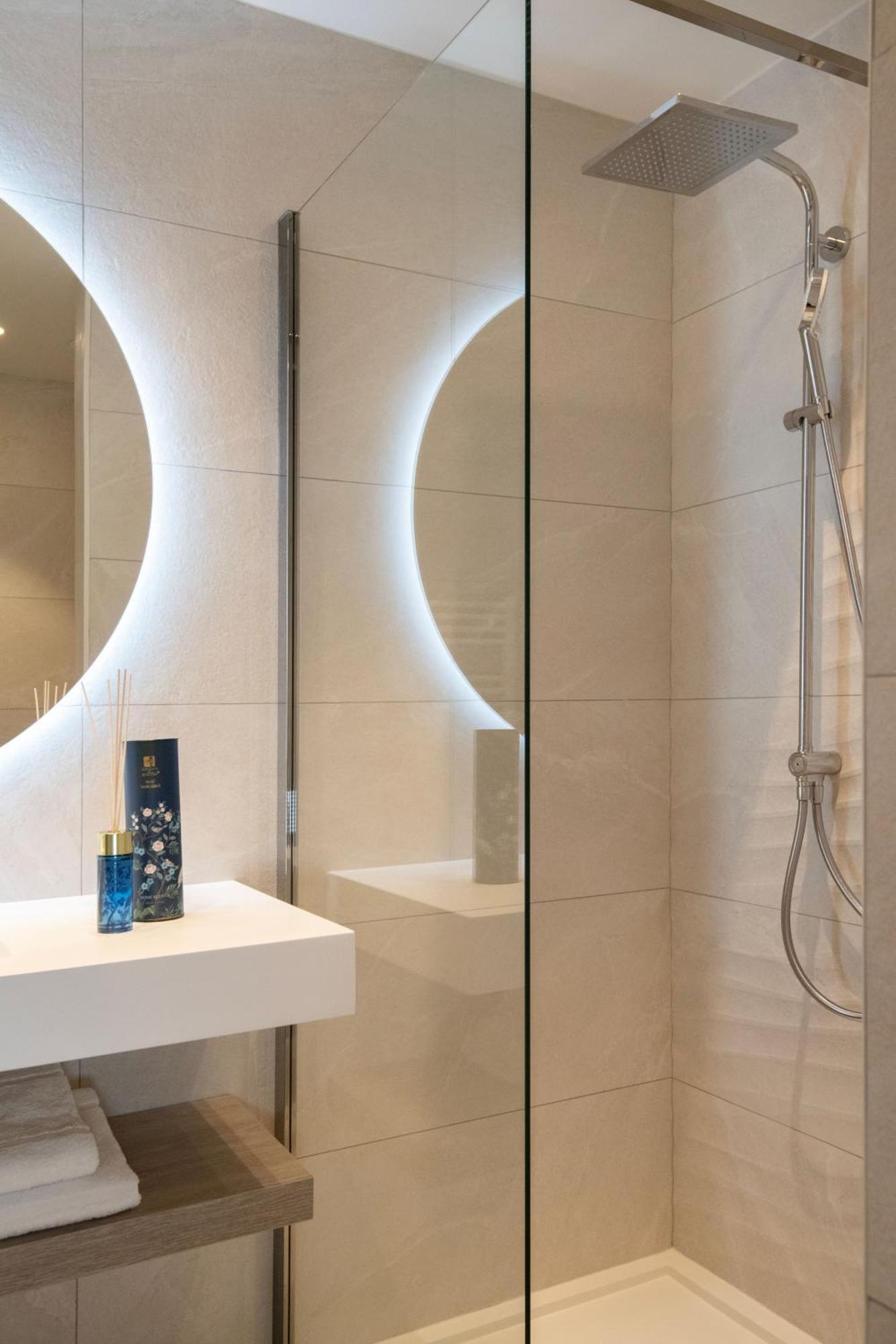 Residence Hoteliere Chambord Au Coeur De Menton - Entierement Renovee Dış mekan fotoğraf